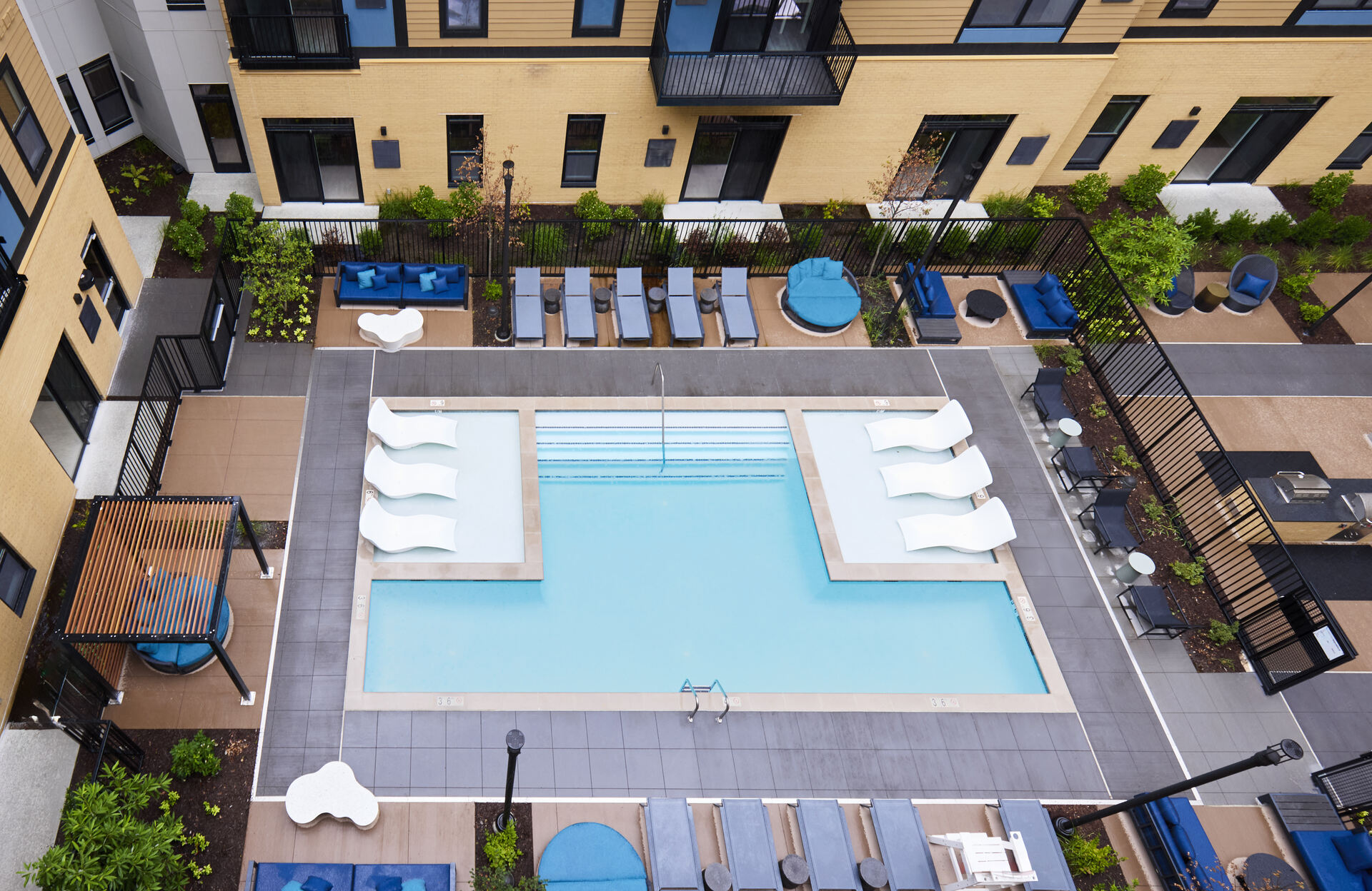 Margaux_EXT_Amenities_Pool_AerialView_08.2024